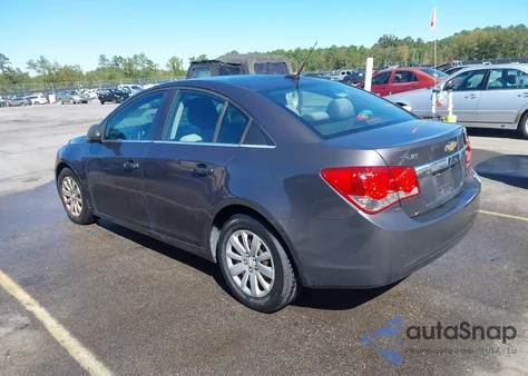 2011 Chevrolet Cruze Ls z USA, uszkodzony, nr VIN 1G1PC5SH8B7227994